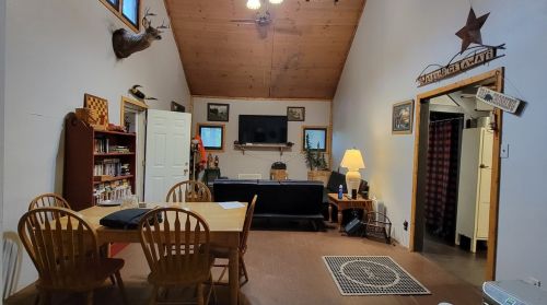 1154 Glades Pike, Somerset PA  15501-5804 exterior