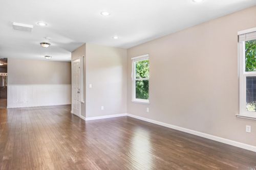 2001 Lapper Ave, Santa Rosa, CA 95403-8116