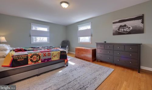 1449 Jill Dr, Hummelstown PA  17036-9005 exterior