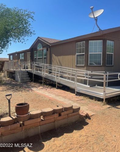 6080 Cattle Dr, Willcox, AZ 85643-4657