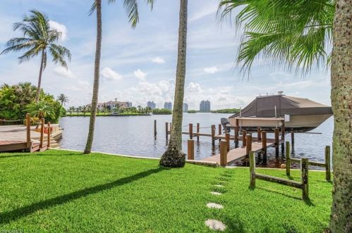 26876 Mclaughlin Blvd, Bonita Springs FL  34134-3846 exterior