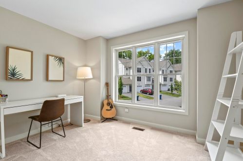 90 Prescott St, Nashua NH 03064-2546 exterior