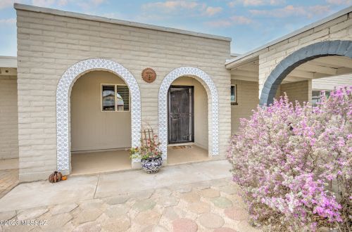 1043 32nd St, Tucson, AZ 85713-3620