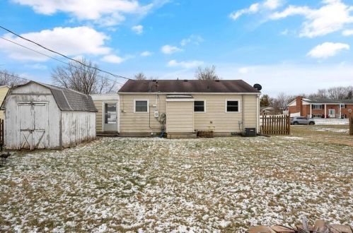 49 Lawson Ave, New Lebanon OH  45345-1415 exterior