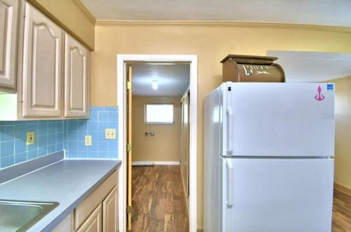 303 Raymond Ave, West Frost Proof FL  33843-9431 exterior