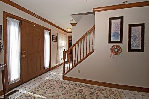 100 Timberwood Dr, Glenshaw, PA 15116-3000
