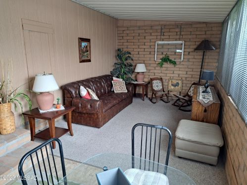 5518 Box R St, Tucson AZ  85713-6328 exterior