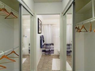3831 Orchid Ln, Calabasas CA  91302-2903 exterior