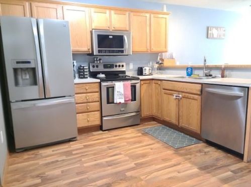 204 Dykstra Dr, Fall River, WI 53932-8929