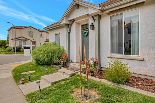 11837 Windham Way, Rancho Cordova CA  95742-8099 exterior