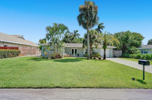 914 27th Pl, Boynton Beach, FL 33435-7942