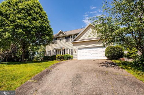 10421 Woodlake Ct, Spotsylvania, VA 22553-1859
