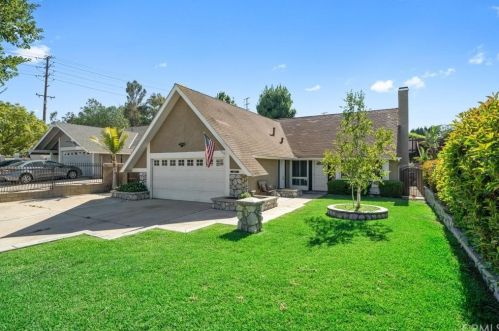 14862 Rolling Ridge Dr, Chino Hills, CA 91709-1946