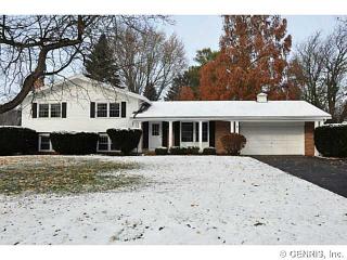 4 Van Buren Rd, Pittsford, NY 14534-3123