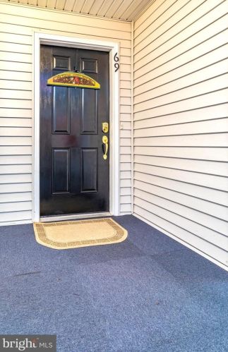 69 Highbridge Ln, West Deptford, NJ 08086-2254