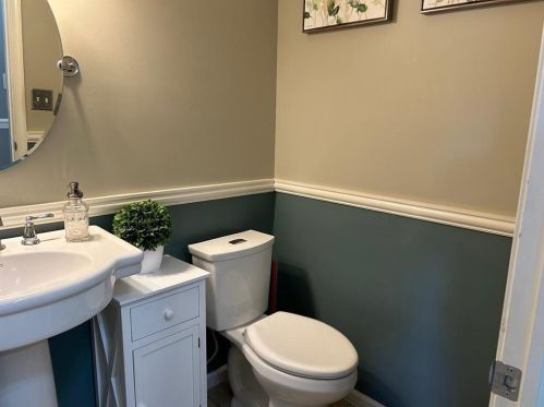 1690 Wagon Wheel Dr, Easton PA  18040-8273 exterior