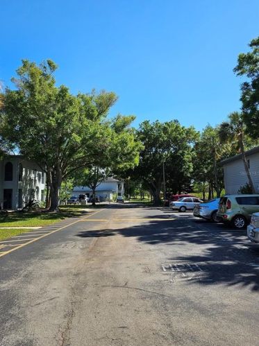 10800 Us Highway 19, Pinellas Park FL  33782-3402 exterior