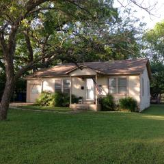 2027 Gruene Rd, New Braunfels TX  78130-3326 exterior