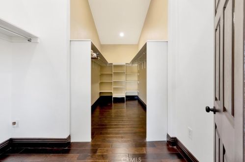 2340 Robinhood Pl, Orange CA  92867-1851 exterior