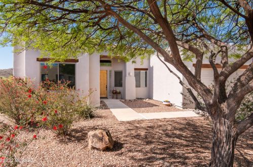 3231 Mojean St, Tucson, AZ 85745-1548