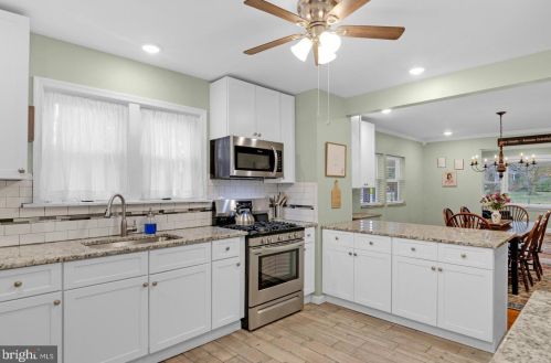 525 Park Blvd, Tavistock NJ  08033-2938 exterior