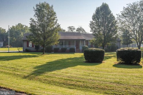 30805 Cypress Ln, Laurel DE  19956-3515 exterior