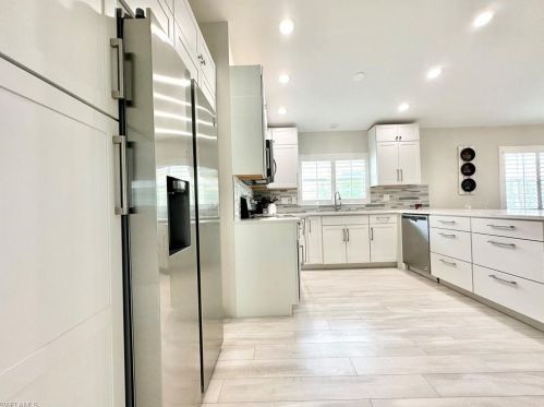 568 95th Ave, Naples FL  34108-2453 exterior