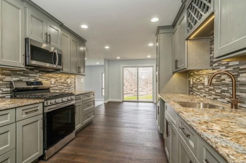 128 Country Clb Dr, Florida NY  10921-1555 exterior