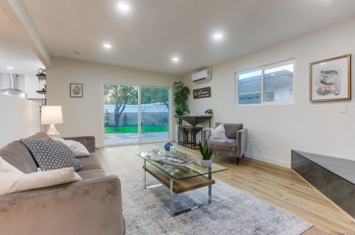 3862 Martha St, San Diego CA  92117-1817 exterior