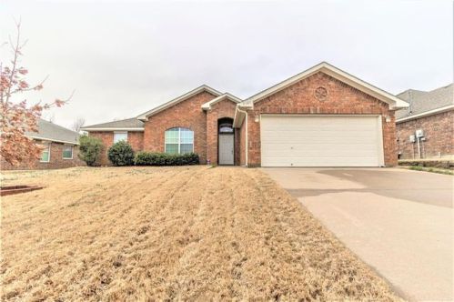 2404 Buffalo Run, Burleson, TX 76028-7892
