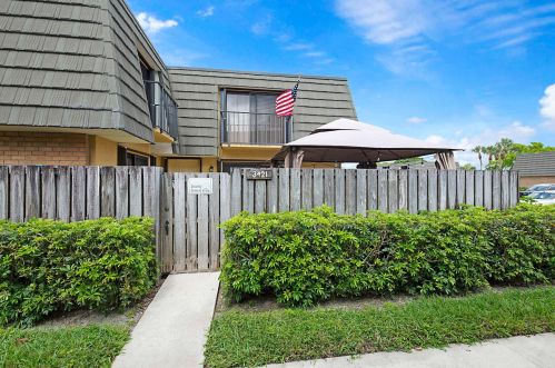 3421 34th Way, West Palm Beach, FL 33407-6820