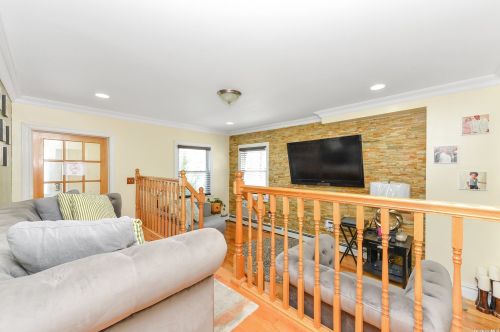 130-26 232nd St, Jamaica, NY 11413-2110