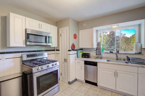 2357 Beechmont Ave, Cincinnati OH 45230-2030 exterior