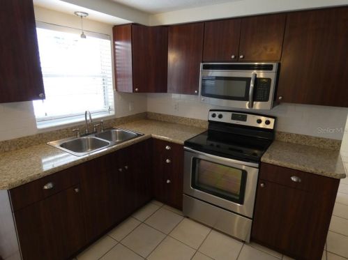 2024 Melody Dr, Tarpon Springs, FL 34691-4232