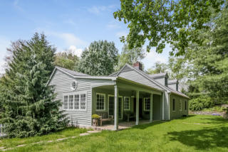 31 Mount Joy Ave, Scarsdale, NY 10583-2632