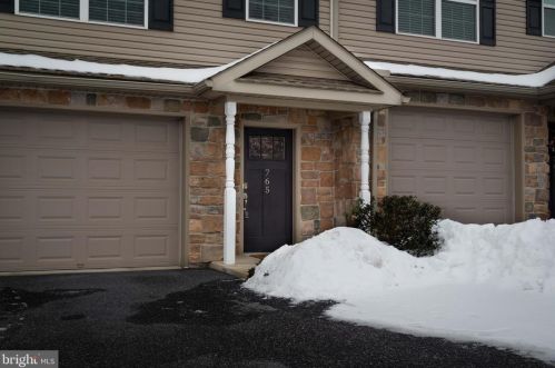 765 82nd St, Harrisburg, PA 17111-5504