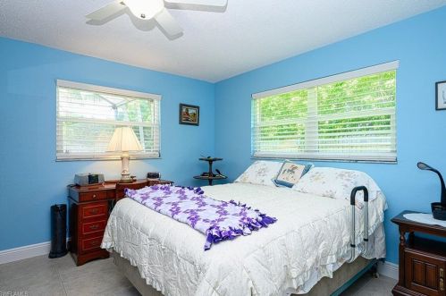 320 Hazelcrest St, Marco Island FL  34145-5230 exterior