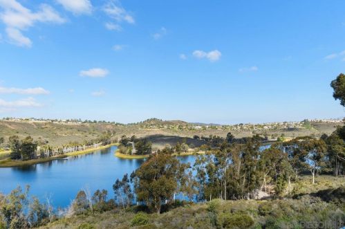 11040 Caminito Vista Pacifica, San Diego CA 92131-3301 exterior