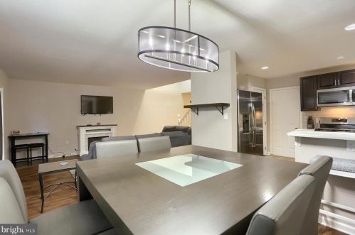 41 River Bend Park, Lancaster PA  17602-1282 exterior