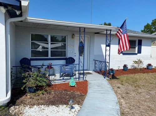 1409 Wickham Ln, Tarpon Springs, FL 34691-4947