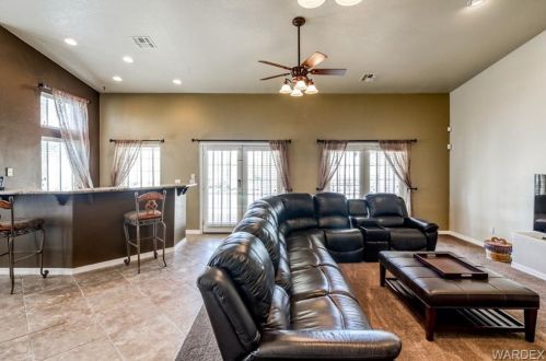 1895 Corwin Rd, Bullhead City AZ  86442-8774 exterior