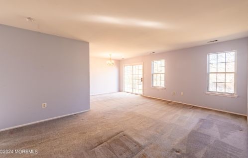 52 Perri Rd, East Freehold NJ  07728-4140 exterior