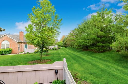 5872 Ravine Creek Dr, Darbydale, OH 43123-8598