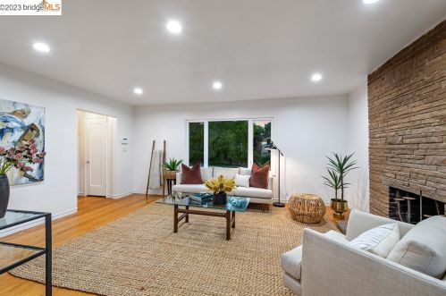 4817 Brookdale Ave, Oakland CA  94619-2510 exterior