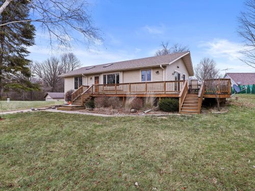 9106 Wescott Rd, Kewaskum WI  53040-9716 exterior