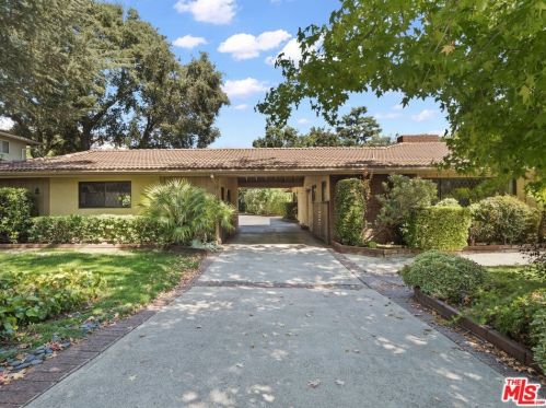 4818 Matley Rd, La Canada, CA 91011-1418