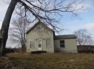 9727 Pierce Rd, Nelson, OH 44231-9481