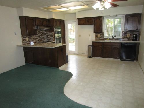 1931 San Gabriel Ave, Clovis CA  93611-4124 exterior