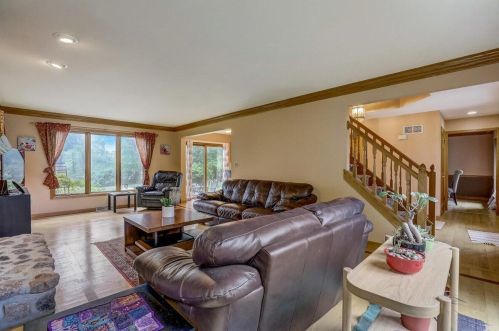 2234 Glenbrook Ln, Thiensville WI  53092-3116 exterior