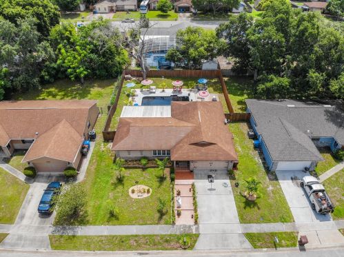 2425 Franklin Dr, Kissimmee FL 34744-2725 exterior